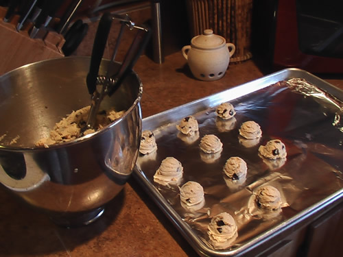 chocolate_chip_cookies_bake